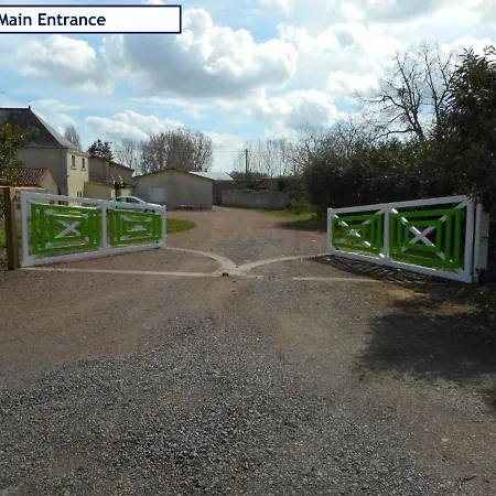 The Barn Complex Argenton-lʼ Église